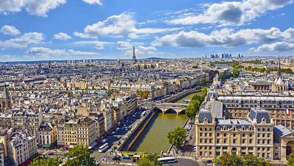 Trouvez ce célèbre monument à partir de ces indices : Paris - 312 mètres et 324 mètres - 7ème arrondissement