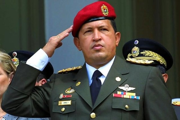 De quel pays Hugo Chávez était-il le Président de la République ?