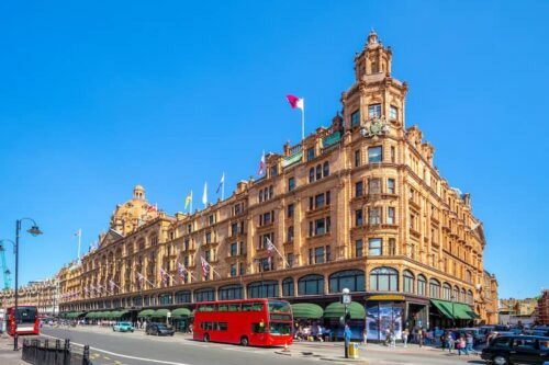Quel est le nom de ce grand magasin prestigieux situé à Londres ?