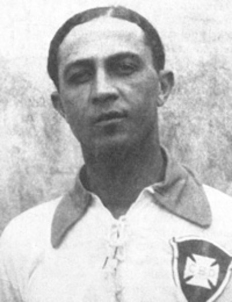 Qui est ce brésilien qui a commencé sa carrière en 1909 ?
