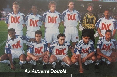 Avec combien de point l'AJA remporte-t-il le championnat de D1 saison 1995-96 ?