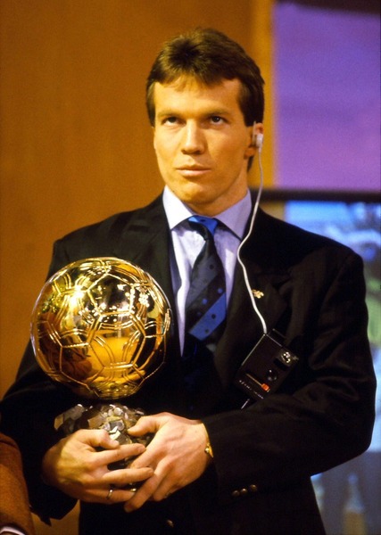 Quand il remporte l'édition de 1990, à quel club Lothar Matthaüs appartient-il ?