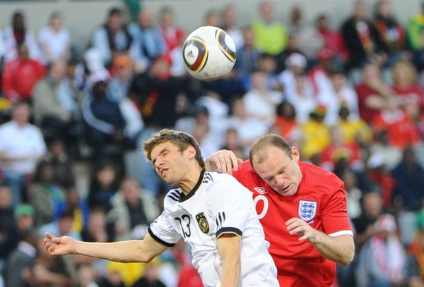 Sur quel score les allemands éliminent-ils les anglais en huitièmes de finale du Mondial 2010 ?
