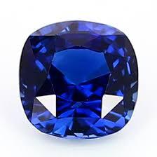 Telle une pierre précieuse qui porte son nom, le bleu ?