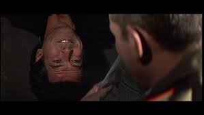 Quelle est la première réplique de Pierce Brosnan dans le film "Golden Eye" ?