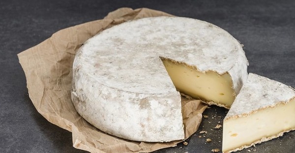Parmi ces fromages, lequel n’est pas un fromage suisse ?