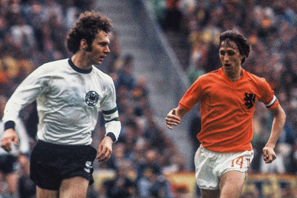 Qui a remporté la finale de 1974 ?