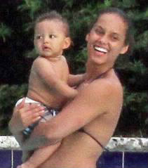 Comment Alicia Keys a-t-elle appelé son fils, né le 14 octobre ?