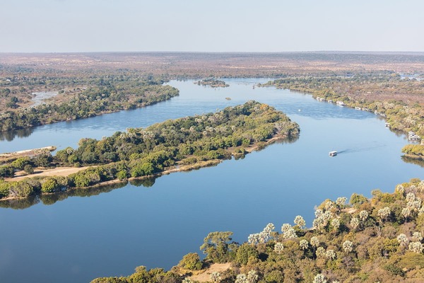 Quel est ce fleuve africain qui prend sa source en Zambie ?