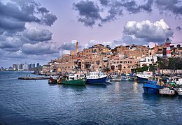L'aube se lève sur le port, où se trouve le port de Jaffa ?