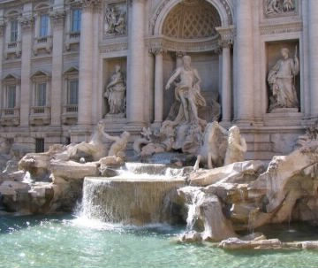 À Rome, ceci est la fontaine…