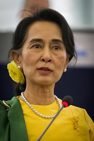 Qui est cette femme politique birmane ?
