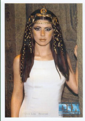Au début Ramses et Moïse sont amoureux de Nefertiti ?