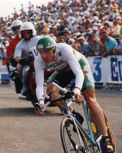 Vainqueur du Giro en 90, champion du monde 91 et 92 et 2 podiums au tour de France ?