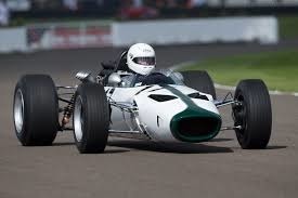 Question Bonus : Quel animal était représenté sur le premier logo McLaren ?
