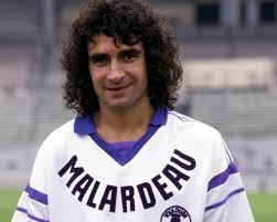 Dominique rejoint alors le Toulouse FC qui sera son dernier club professionnel.