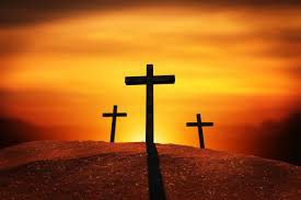 La croix n'est pas le symbole religieux de quelle religion ?