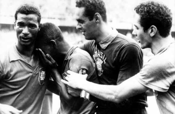 Pelé remporte ce Mondial 58. Qui le Brésil a-t-il battu en finale ?