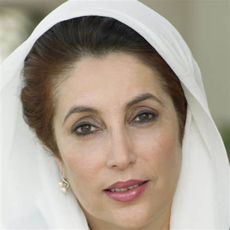 Jeudi 10 avril : Pakistan : Benazir Bhutto rentre à Lahore au terme d'un exil de deux années :