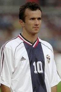 Dans quel club italien le génial Dejan Savićević a-t-il évolué au cours des années 90 ?