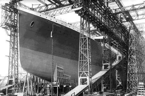 Quand a été construit le Titanic ?