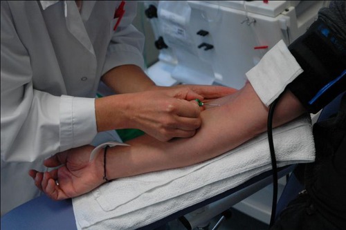 Combien de temps dure l'acte du don de sang (sans compter l'entretien avant avec le médecin, le repos après...) ?