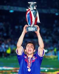Lorsqu'il remporte l'Euro 2000 avec les Bleus, Bixente a disputé toutes les rencontres de la compétition.