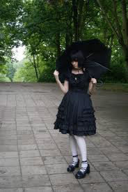 Dans quel style de lolita on porte des robes noires ?