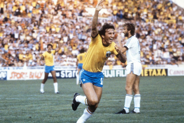 Question Bonus : Zico en Seleção c'est...