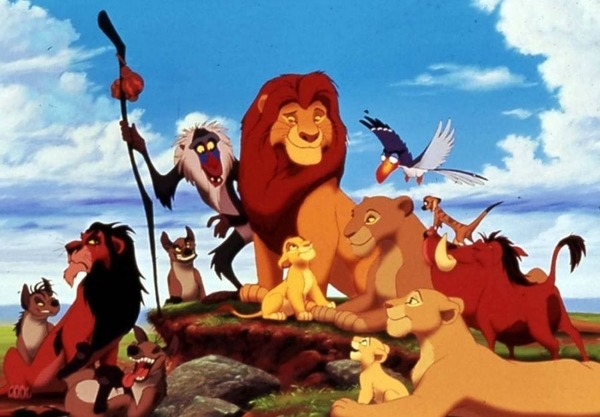 Sur cette image du dessin animé "Le Roi Lion" de Walt Disney, il y a un intrus, un animal que vous ne croiserez jamais dans la savane africaine. Lequel ?
