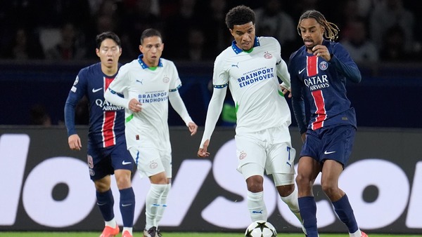 Pour la troisième remcontre, le PSG reçoit le PSV Eindhoven. Dans ce match, quelle équipe a ouvert le score ?