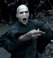 Ennemi d'Harry Potter, Voldemort est incarné par _____