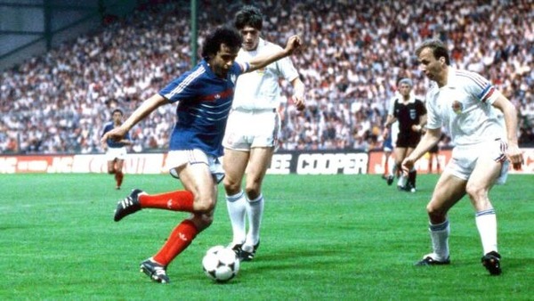 Avec ce doublé, Michel Platini est devenu le meilleur buteur de l'Histoire de l'équipe de France. Qui vient-il alors de détrôner ?