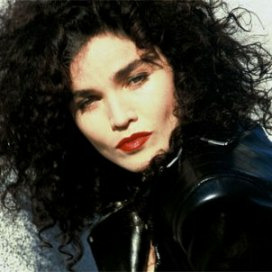 Black Velvet (1989) :