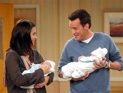Comment s'appellent les jumeaux de Monica et Chandler ?