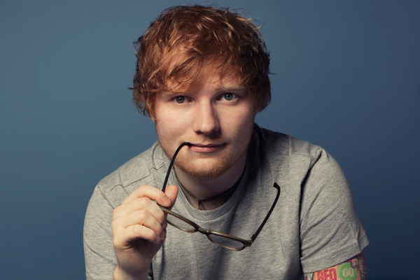 Quel titre d'Ed Sheeran est numéro 1 des ventes pendant 8 semaines ?