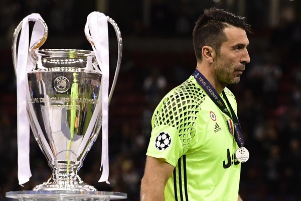 Malgré 3 finales avec la Juventus, Gianluigi n'a jamais remporté de Champions League.