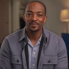 Anthony Mackie à joué dans "8 mile" ou "Million dollar baby" il est également quel héro de Marvel ?