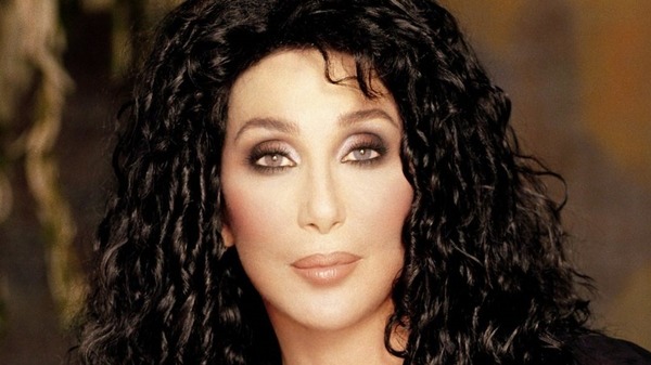 Aj slávna speváčka Cher má svojho oscara viete v ktorom roku ho získala ?
