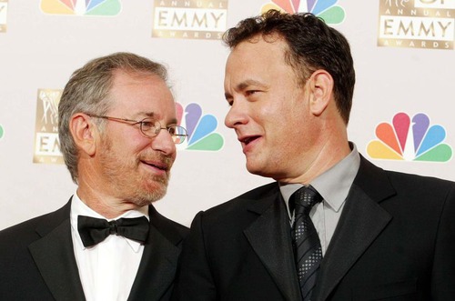 À combien s'élève le nombre de films où le réalisateur Steven Spielberg et l'acteur Tom Hanks ont collaboré ?