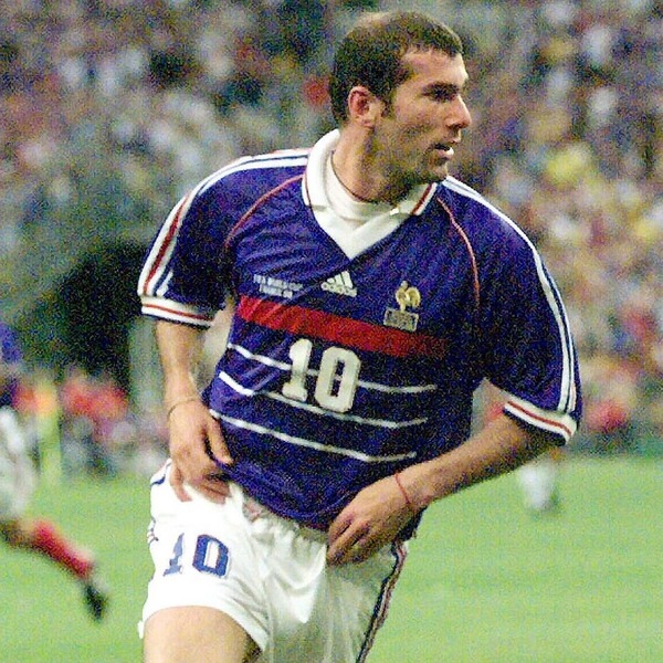 Dans quel club Zinédine Zidane  n'a-t-il jamais joué ?