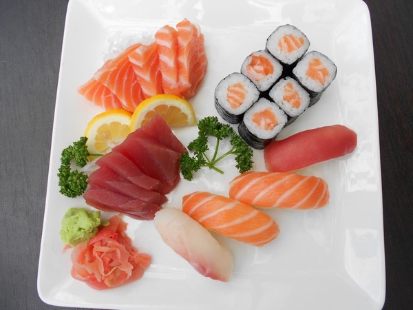 Quelle est la différence entre un sushi et un sashimi ?
