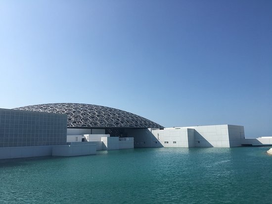 Quel architecte a conçu le musée du Louvre Abou Dhabi ?
