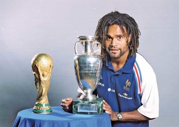 L' Euro 2000 est la dernière compétition majeure à laquelle il a participé avec les Bleus.