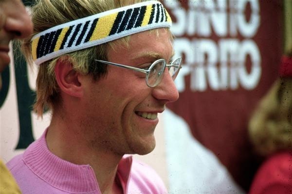 Contre quel coureur cycliste a-t-il perdu le Tour de France1989 ?