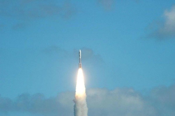 Le 19 janvier, le vaisseau spatial New Horizons entreprend son voyage vers....