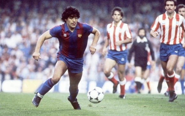 Le FC Barcelone a été le premier club européen de la carrière de Diego Maradona.