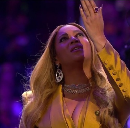 Pour quel événement en 2020 Beyoncé a-t-elle chanté ?