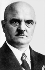 Début août 1942, Odilo Globocnik le nomme inspecteur général des camps d'extermination de....