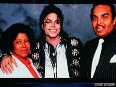 Comment s'appellent ses parents de MJ ?
